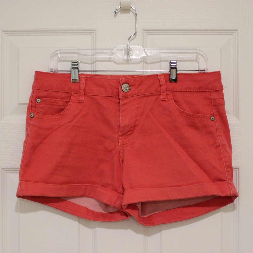 Celebrity Pink Shorts - Size 11